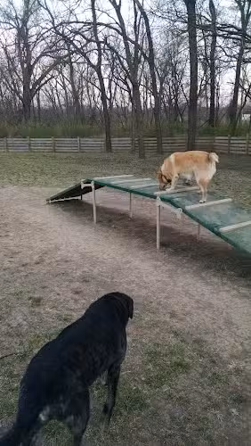 Leawoof Dog Park - Leawood, KS