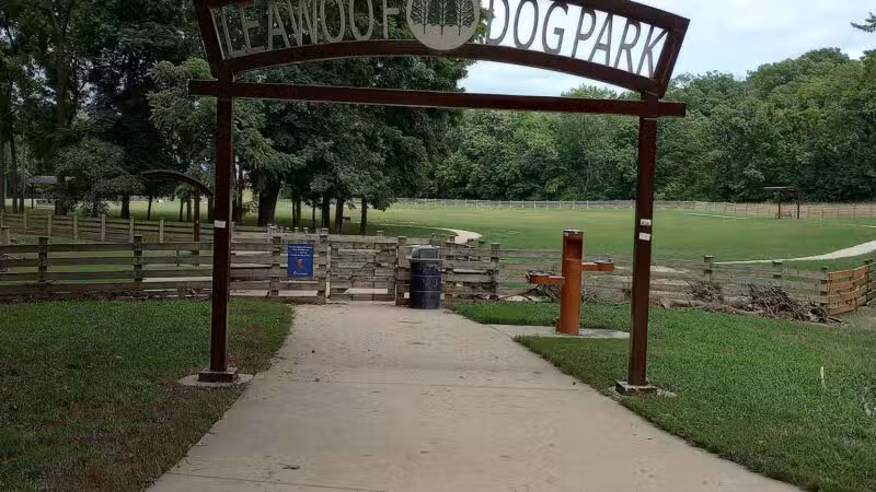 Leawoof Dog Park - Leawood, KS