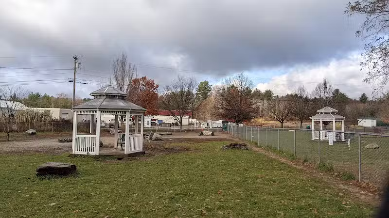 Robin's Garden & Dog Park - Lewiston, MI