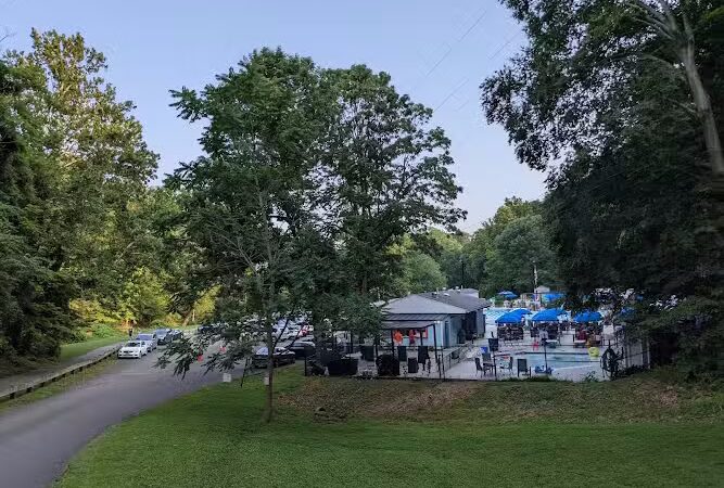 Holmes Run Stream Valley Park - Lincolnia, VA