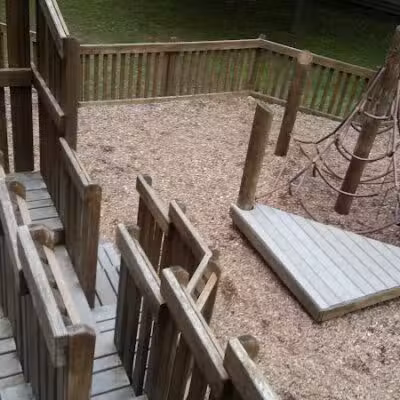 Eagle's Wooden Park - Linden,