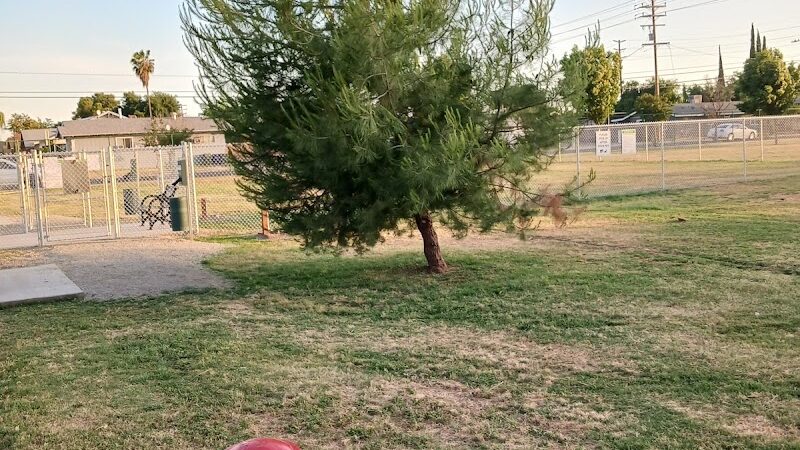 Lindsay Kiwanis Paw Park - Lindsay, CA