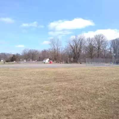 Compton Park - Livonia,