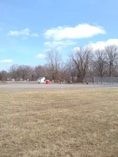 Compton Park - Livonia,