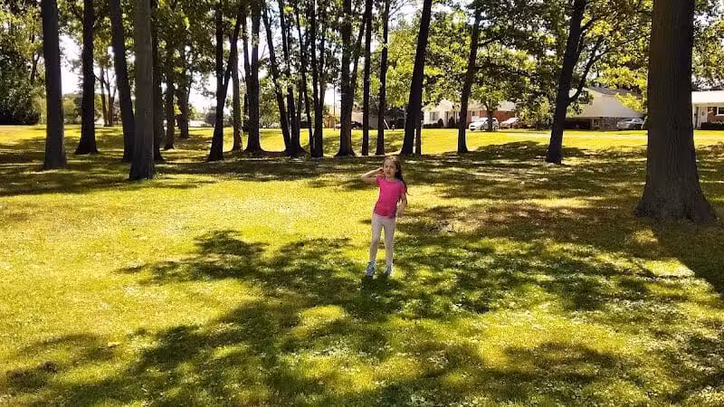 Compton Park - Livonia,