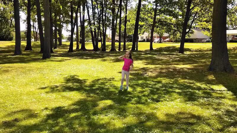 Compton Park - Livonia,