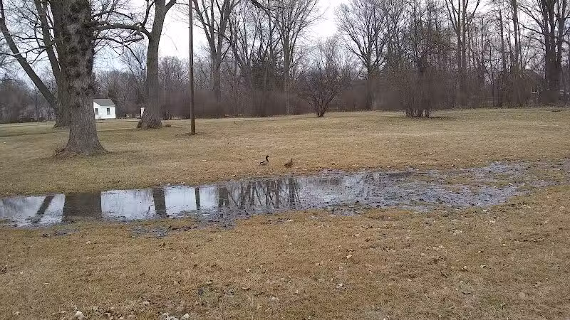 Compton Park - Livonia,