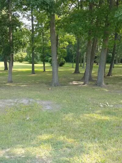 Compton Park - Livonia,