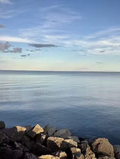 Public Parking Luna Pier - Luna Pier,