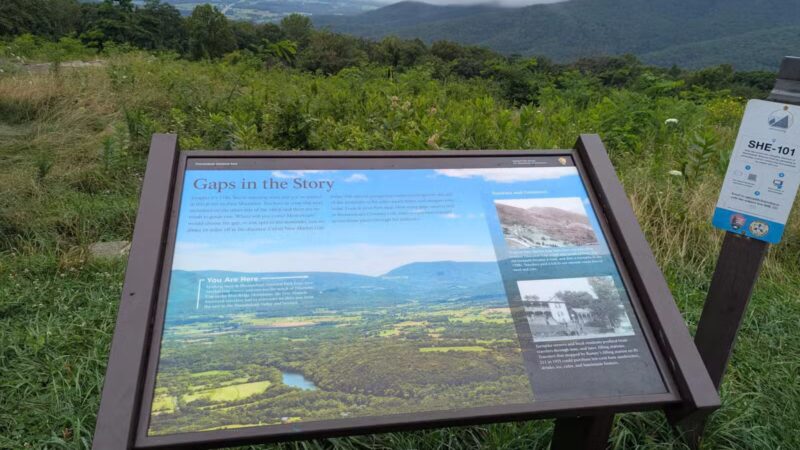 Pass Mountain Loop Trail - Luray, VA
