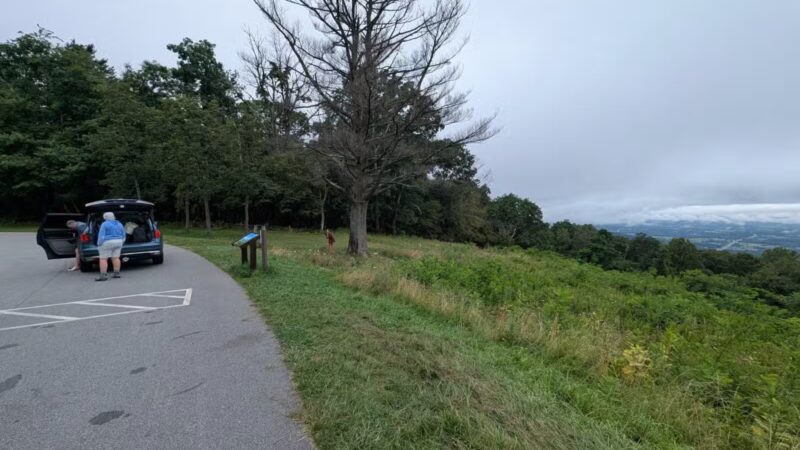 Pass Mountain Loop Trail - Luray, VA