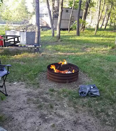 Luzerne Express Campground - Luzerne,