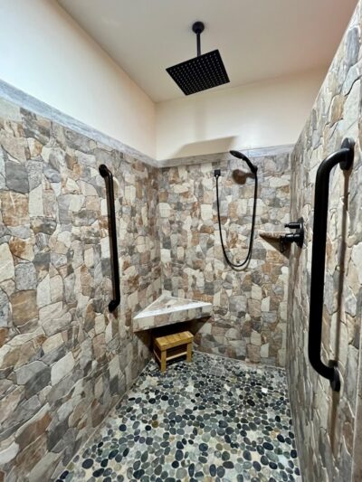 Pleasant Grove Inn - Lyons, IN