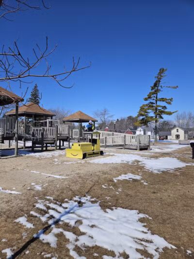 Old School Park - Mackinaw City,