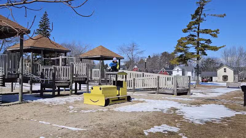 Old School Park - Mackinaw City,