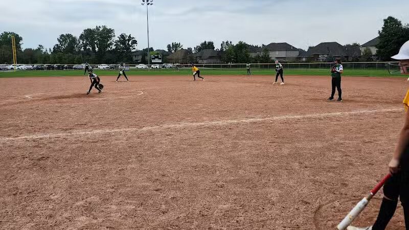 Macomb Corners Park - Macomb,