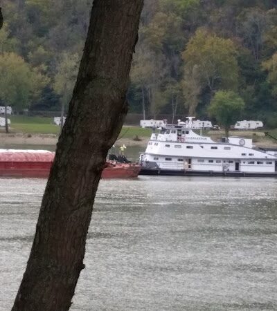 Madison Riverfront Dog Park - Madison, IN