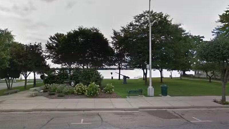 Broadway Park - Marine City,