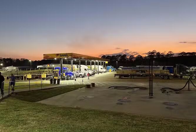 Dog Park at Love's Travel Stops - McComb, MS