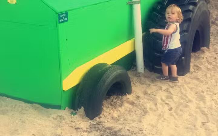 mesick village park - Mesick,