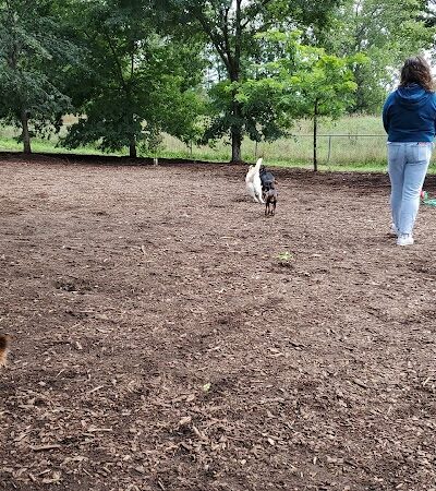 St. Anthony Parkway Off-Leash Dog Park - Minneapolis, MN