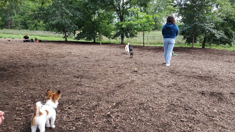 St. Anthony Parkway Off-Leash Dog Park - Minneapolis, MN