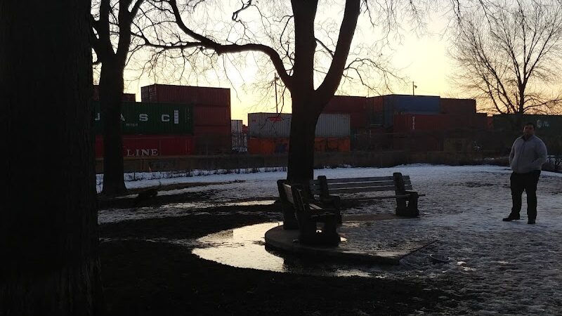 St. Anthony Parkway Off-Leash Dog Park - Minneapolis, MN