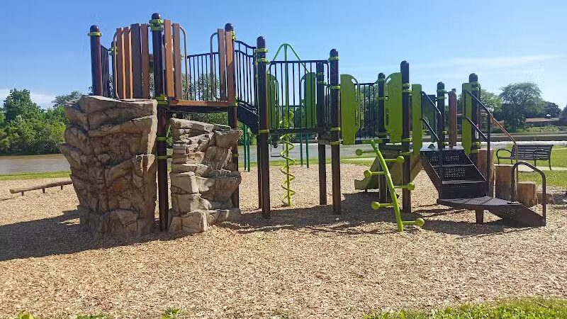 Veteran's Park - Monroe,