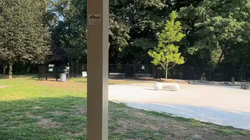 Echo Lake Dog Park - Mountainside, NJ