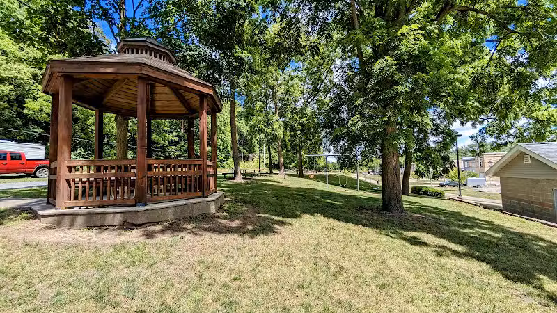 Railroad Street Park - Muir,
