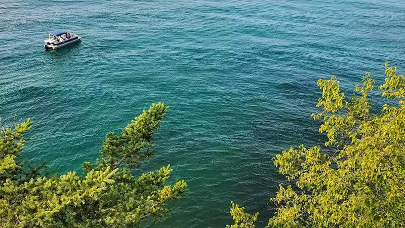 Miners Castle Trailhead - Munising,