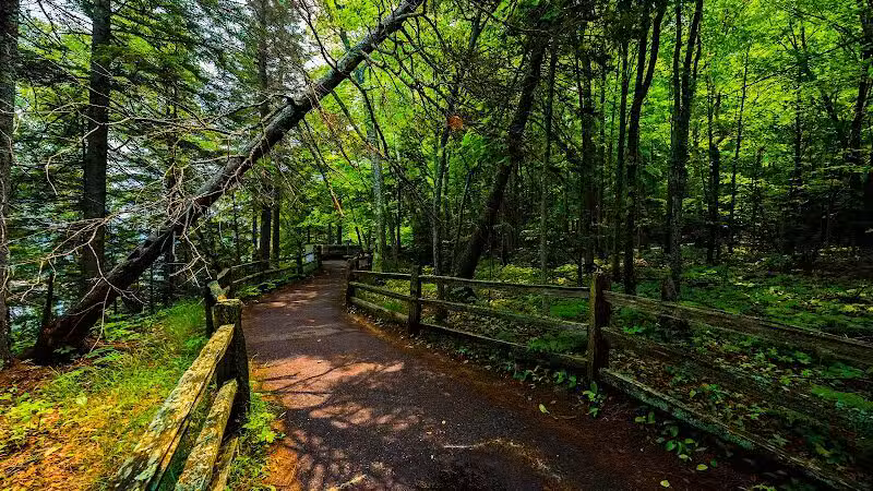 Miners Castle Trailhead - Munising,