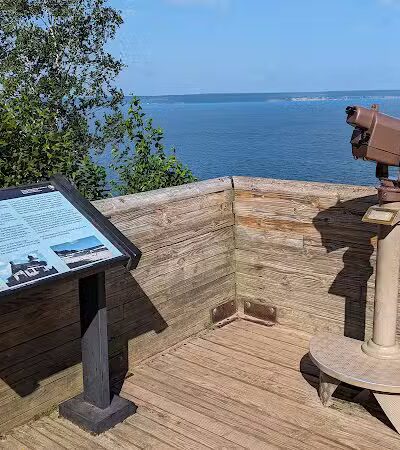 Miners Castle Trailhead - Munising,