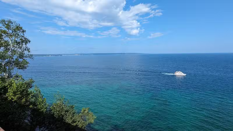 Miners Castle Trailhead - Munising,