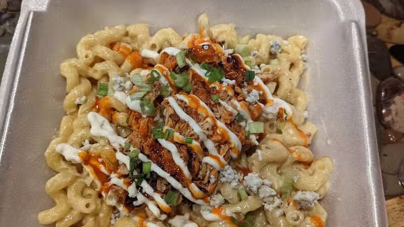 Toby's Dog House - Munising,