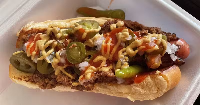 Toby's Dog House - Munising,