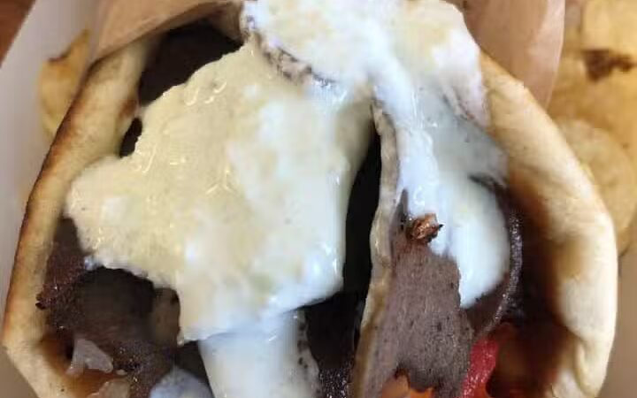 Toby's Dog House - Munising,