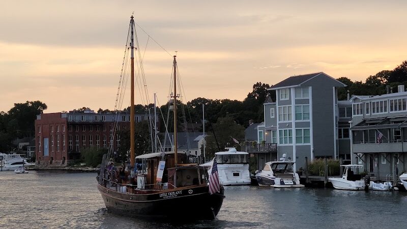 Mystic River Park - Mystic, CT
