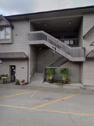 Bone Appetit Bakery for Dogs - Nashville, IN