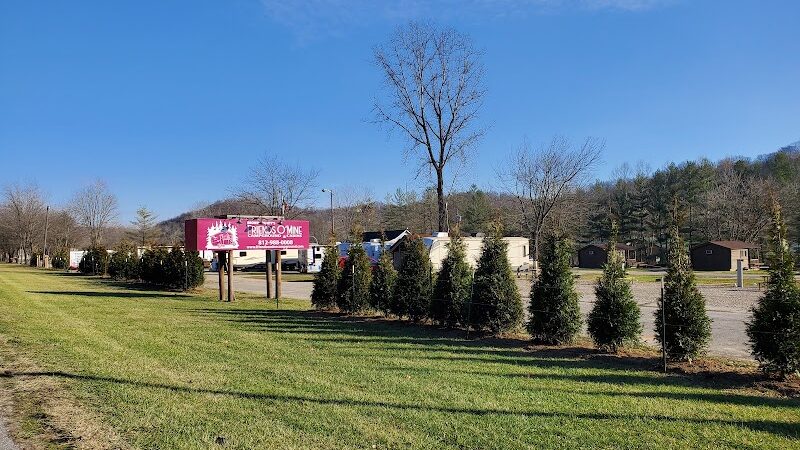 Friends O' Mine Campground & Cabins - Nashville, IN