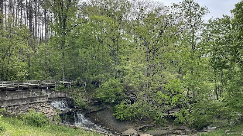 Strahl Lake Shelter House - Nashville, IN