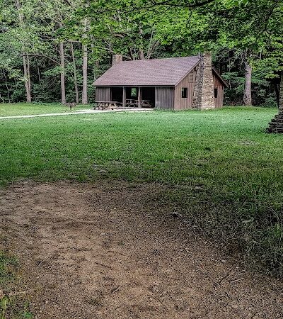Strahl Lake Shelter House - Nashville, IN