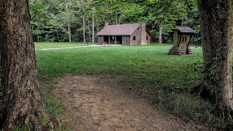 Strahl Lake Shelter House - Nashville, IN
