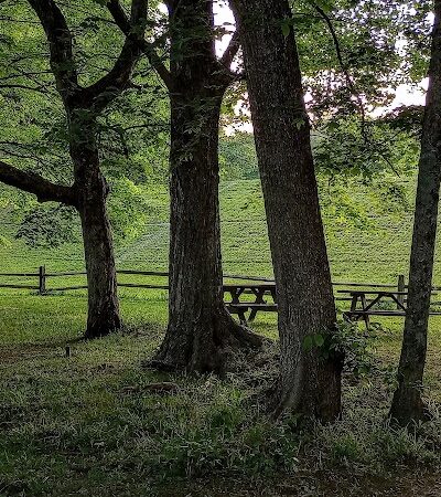 Strahl Lake Shelter House - Nashville, IN