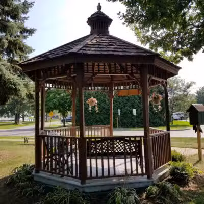The Gazebo - New Baltimore,