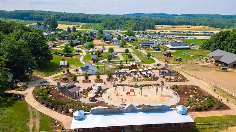 Lewis Adventure Farm & Zoo - New Era,