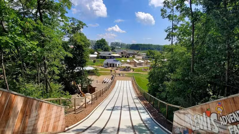 Lewis Adventure Farm & Zoo - New Era,