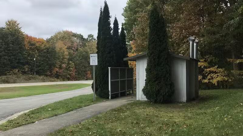 Zeke Lake Roadside Park - New Era,