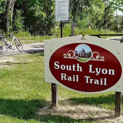 Huron Valley Trail - New Hudson,