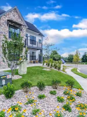 The Crossings Luxury Apartment Homes - New Hudson,